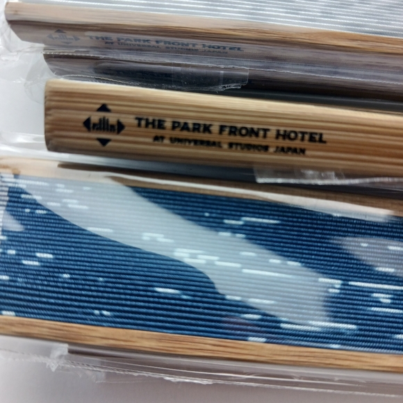 The Park Front Hotel EXCLUSIVE Hand Fans from UNIVERSAL STUDIOS JAPAN - Picture 9 of 15
